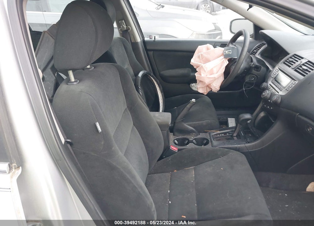2007 HONDA ACCORD 2.4 LX VIN: 1HGCM56497A117204