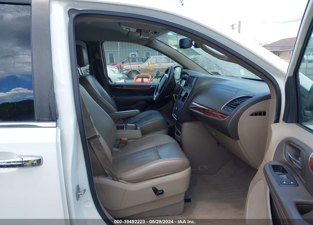 2012 CHRYSLER TOWN & COUNTRY TOURING-L VIN: 2C4RC1CG6CR134695