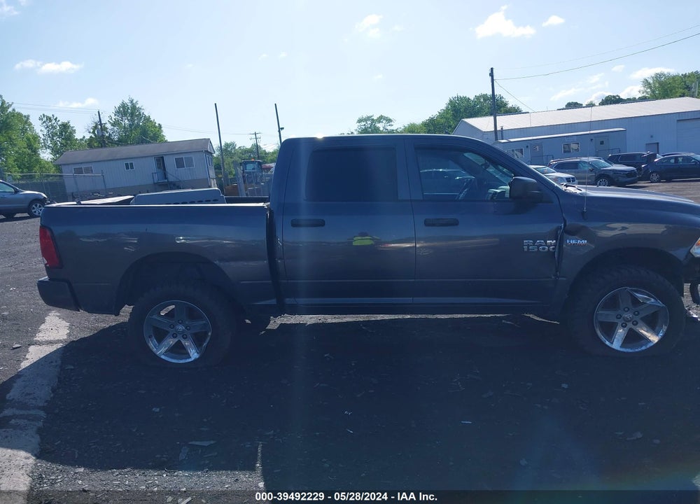 2015 RAM 1500 EXPRESS VIN: 1C6RR7KT7FS507639