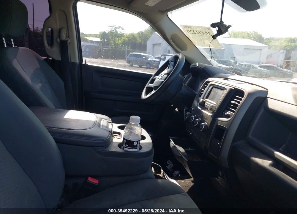 2015 RAM 1500 EXPRESS VIN: 1C6RR7KT7FS507639