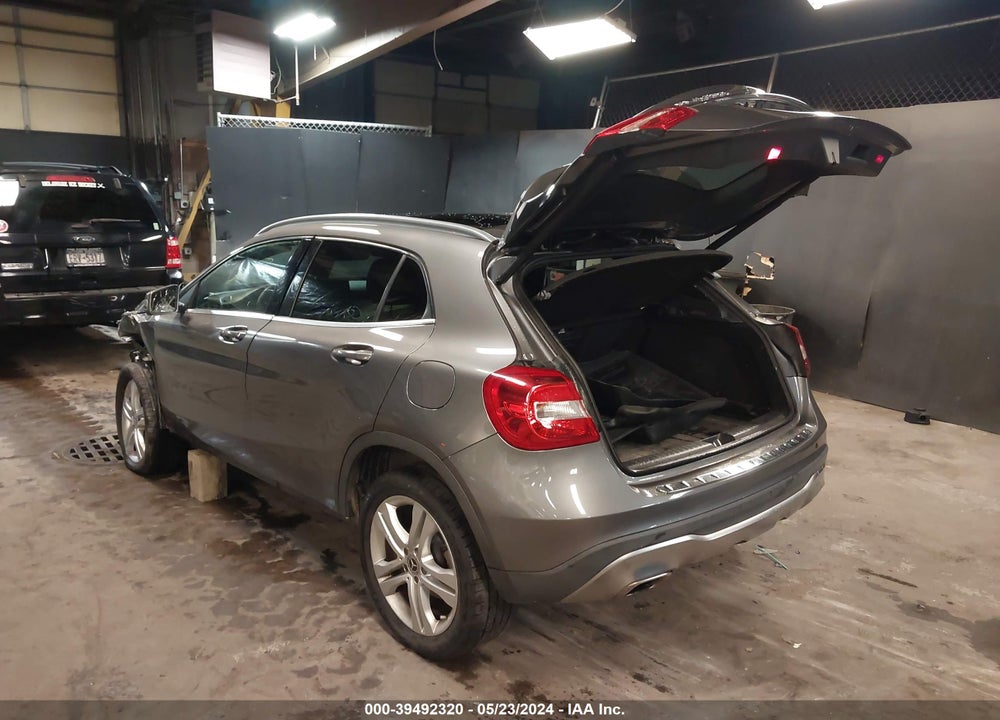 2018 MERCEDES-BENZ GLA 250 VIN: WDCTG4EB8JJ424560