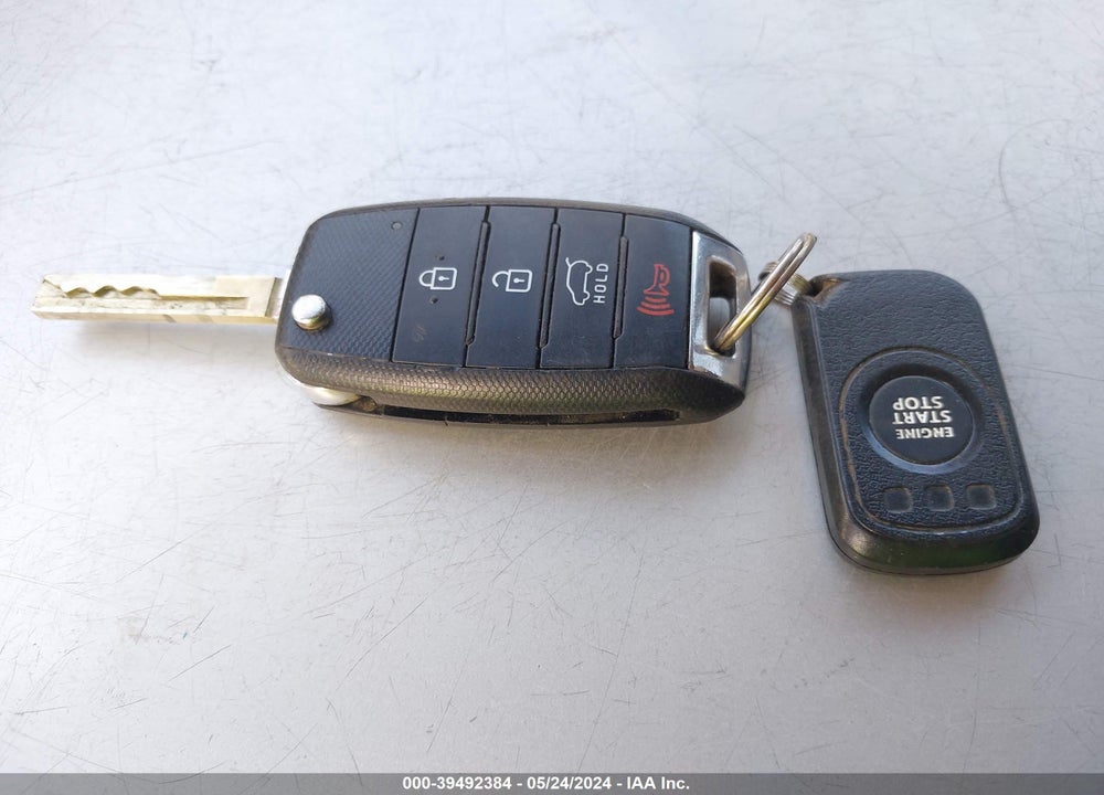 2020 KIA SORENTO 2.4L LX VIN: 5XYPG4A33LG631530