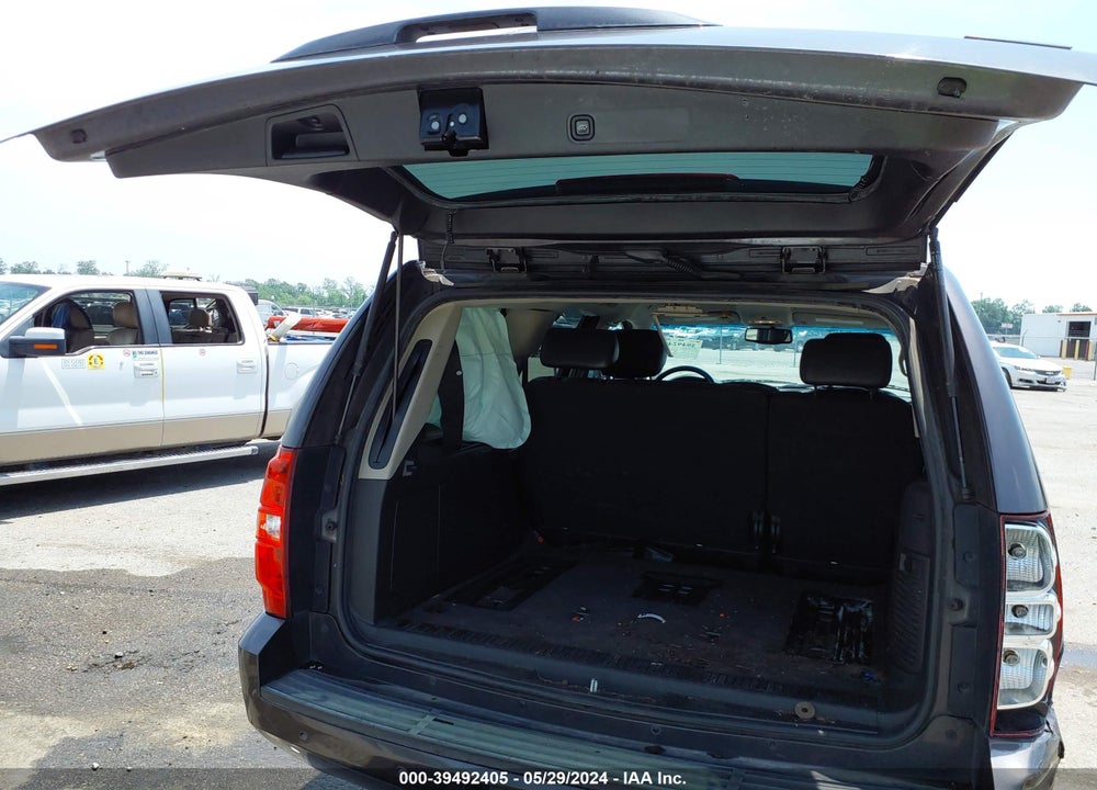 2010 CHEVROLET TAHOE C1500 LT VIN: 1GNMCBE30AR217544
