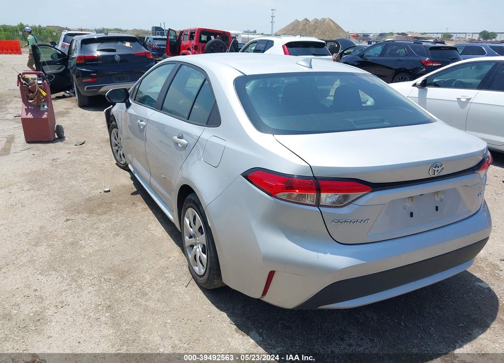 2022 TOYOTA COROLLA LE VIN: 5YFEPMAE4NP374143
