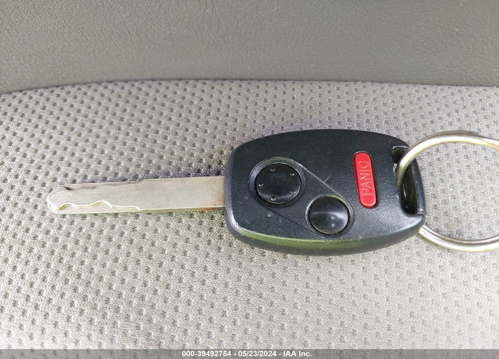 2007 HONDA CR-V VIN: JHLRE48517C109904