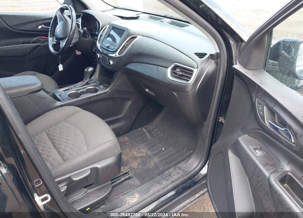 2019 CHEVROLET EQUINOX LT VIN: 2GNAXUEVXK6197935