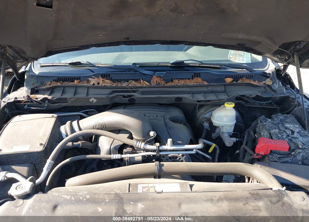 2015 RAM 1500 EXPRESS VIN: 1C6RR6KT6FS530646