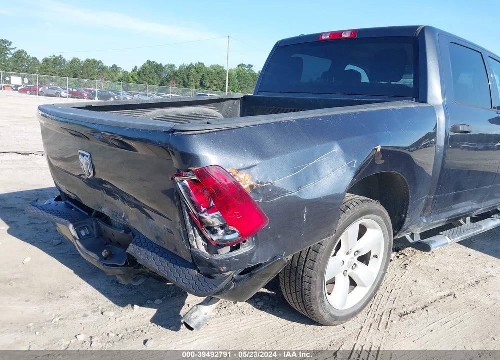 2015 RAM 1500 EXPRESS VIN: 1C6RR6KT6FS530646