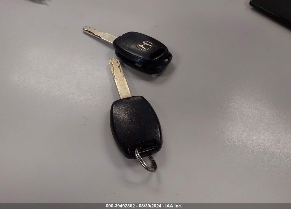 2011 HONDA PILOT EX-L VIN: 5FNYF4H54BB009992