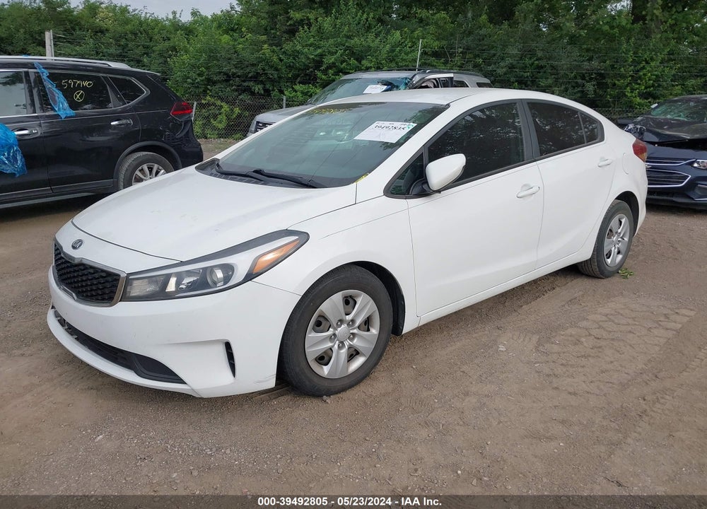 2017 KIA FORTE VIN: 3KPFK4A70HE070317