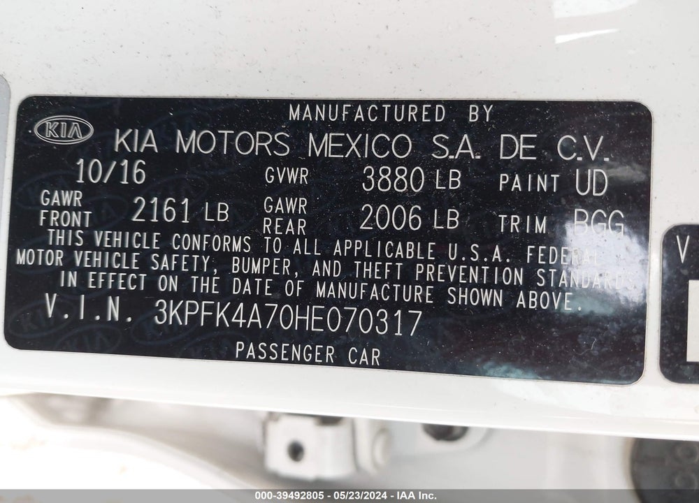 2017 KIA FORTE VIN: 3KPFK4A70HE070317