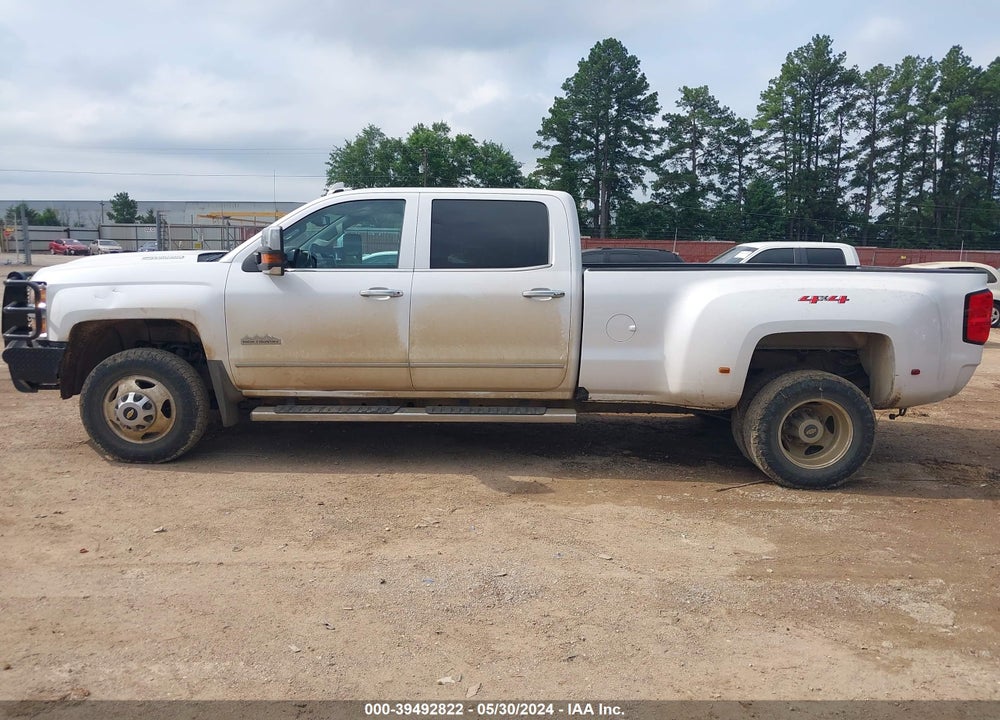 2019 CHEVROLET SILVERADO 3500HD HIGH COUNTRY VIN: 1GC4KYEY5KF150081