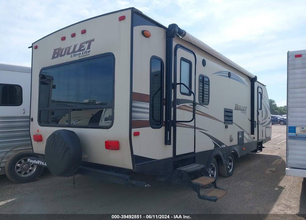 2015 KEYSTONE BULLET ULTRA LITE SE VIN: 4YDT26920FD424159