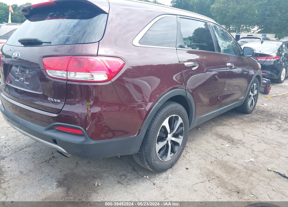 2016 KIA SORENTO 3.3L EX VIN: 5XYPHDA55GG132474