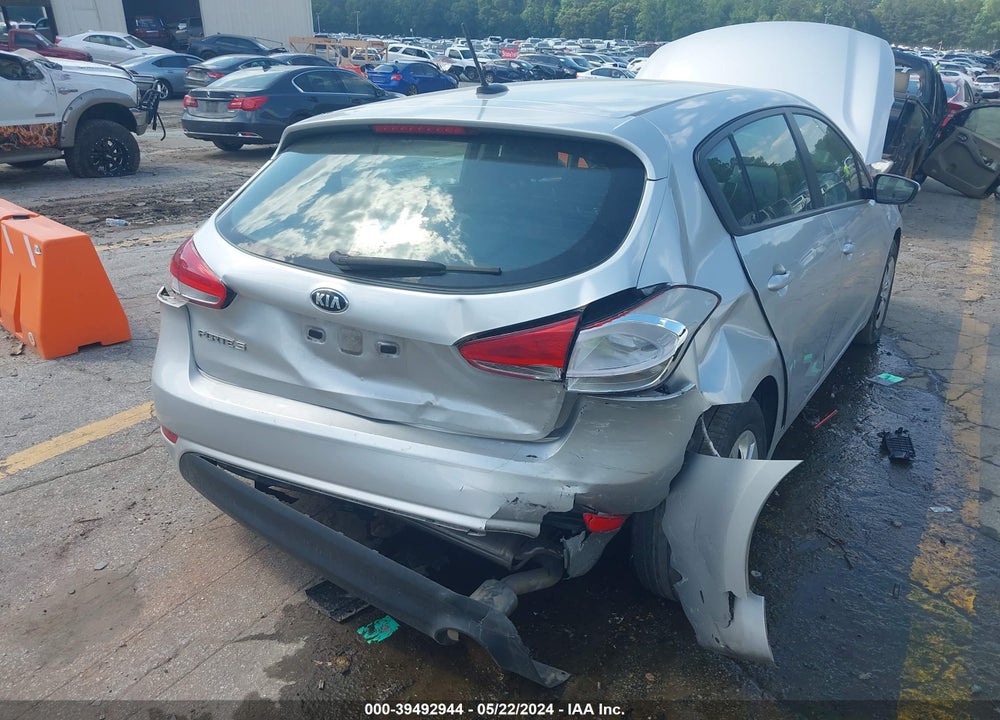 2018 KIA FORTE LX VIN: KNAFK5A80J5773817