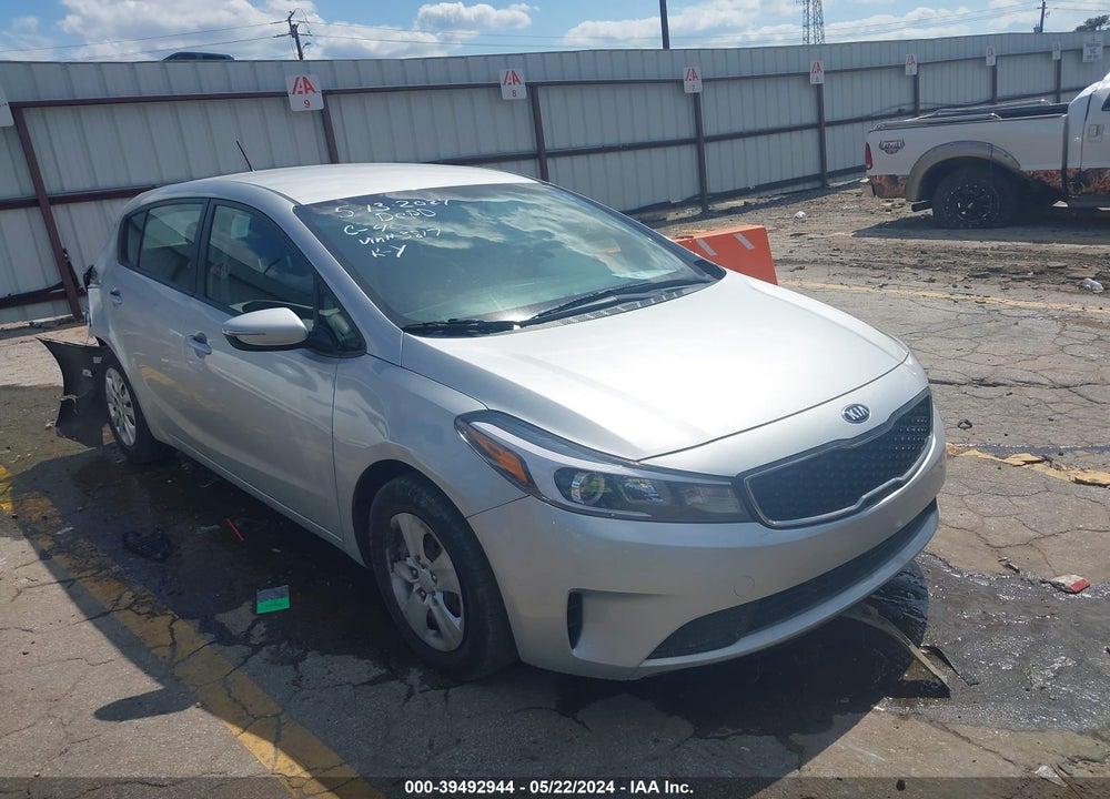2018 KIA FORTE LX VIN: KNAFK5A80J5773817