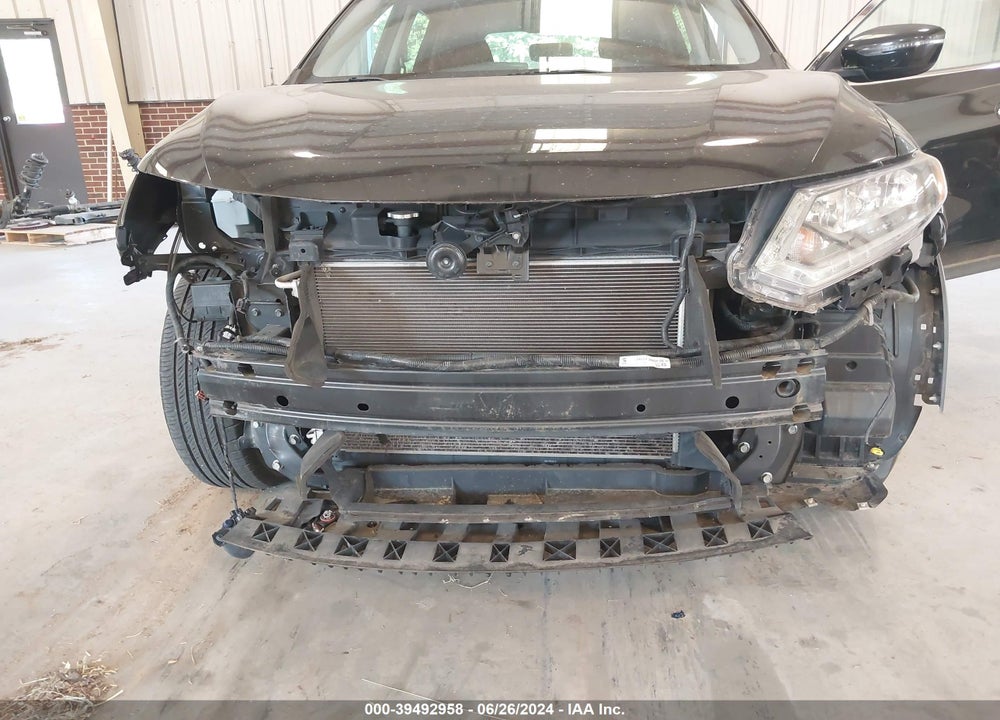2016 NISSAN ROGUE VIN: KNMAT2MV4GP713711