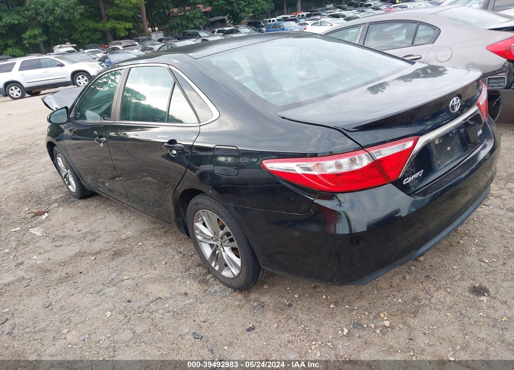 2015 TOYOTA CAMRY SE VIN: 4T1BF1FK5FU053344