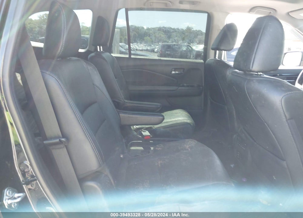 2017 HONDA PILOT ELITE VIN: 5FNYF6H00HB095200