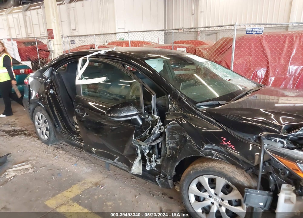 2020 TOYOTA COROLLA LE VIN: 5YFEPRAE7LP143179