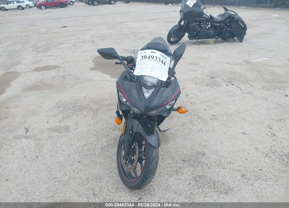2018 YAMAHA YZFR3 A VIN: MH3RH15Y0JK003993