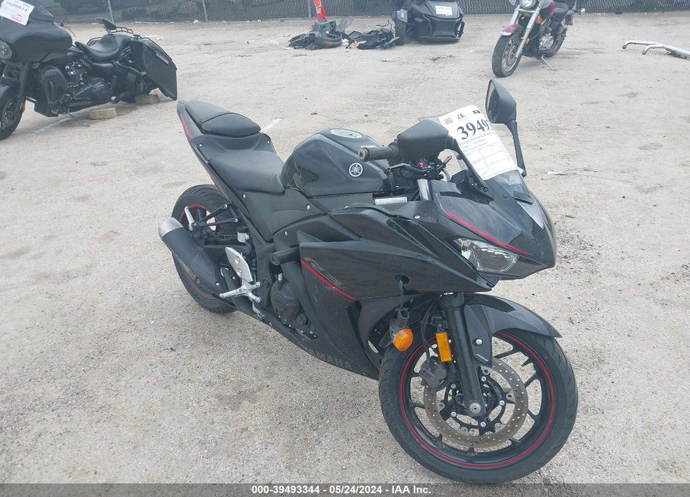 2018 YAMAHA YZFR3 A VIN: MH3RH15Y0JK003993