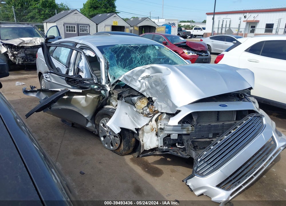 2013 FORD FUSION S VIN: 3FA6P0G77DR252428