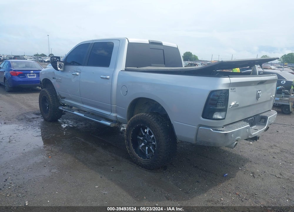 2016 RAM 1500 VIN: 3C6RR7LT1GG169078