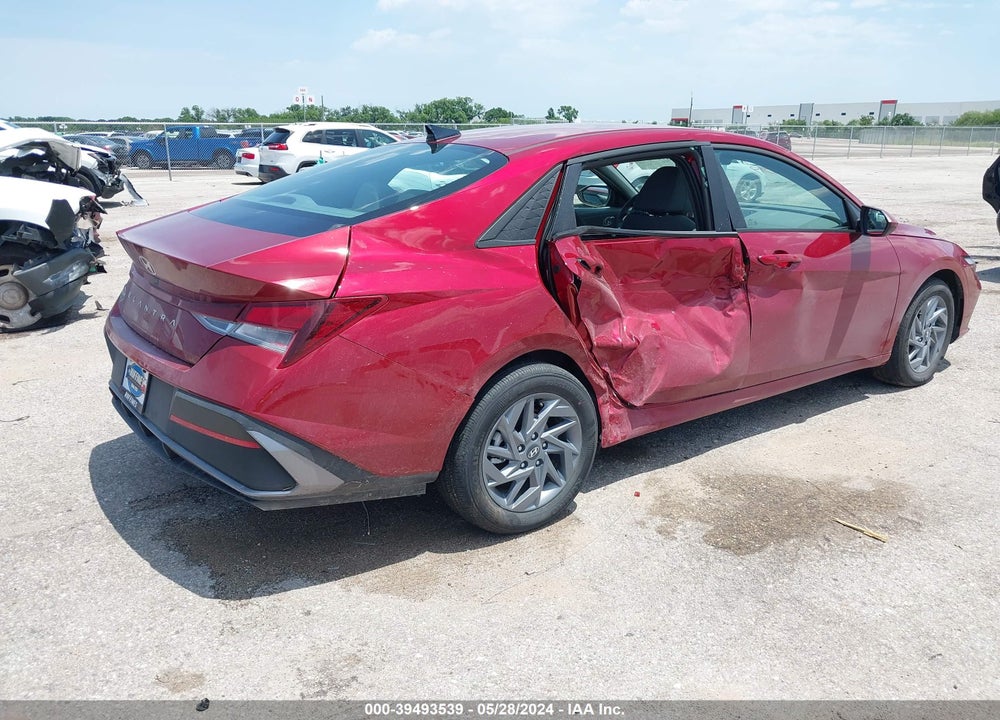 2024 HYUNDAI ELANTRA SEL VIN: KMHLM4DG1RU756776