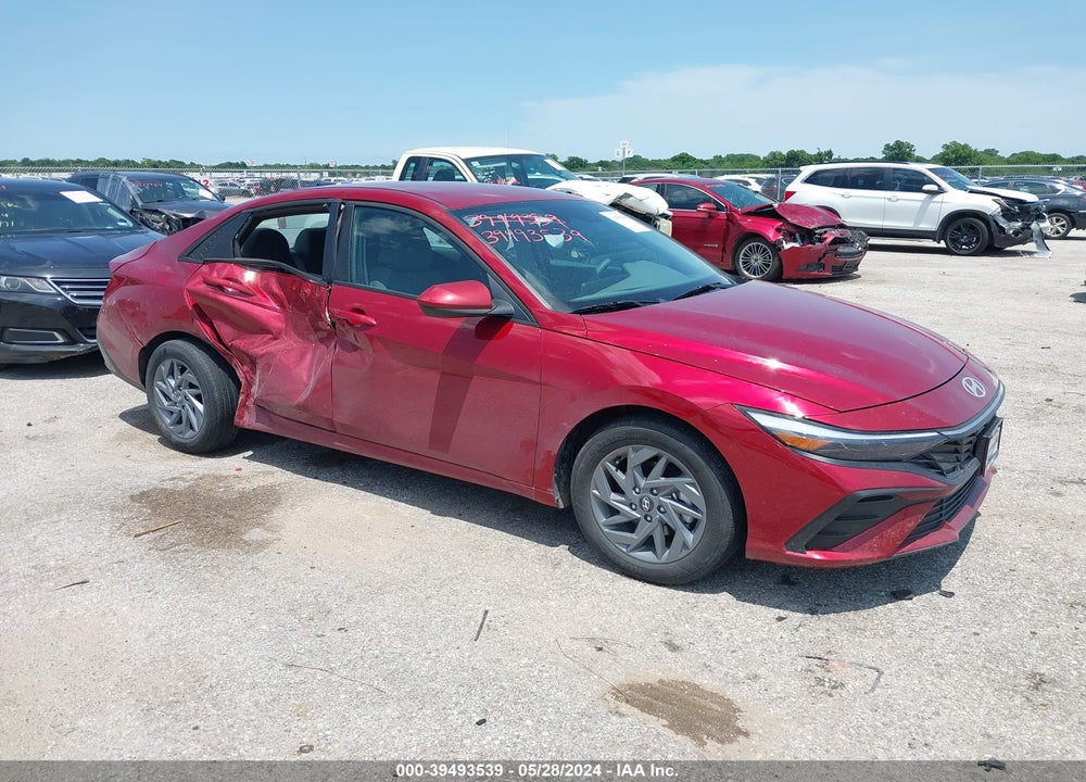2024 HYUNDAI ELANTRA SEL VIN: KMHLM4DG1RU756776