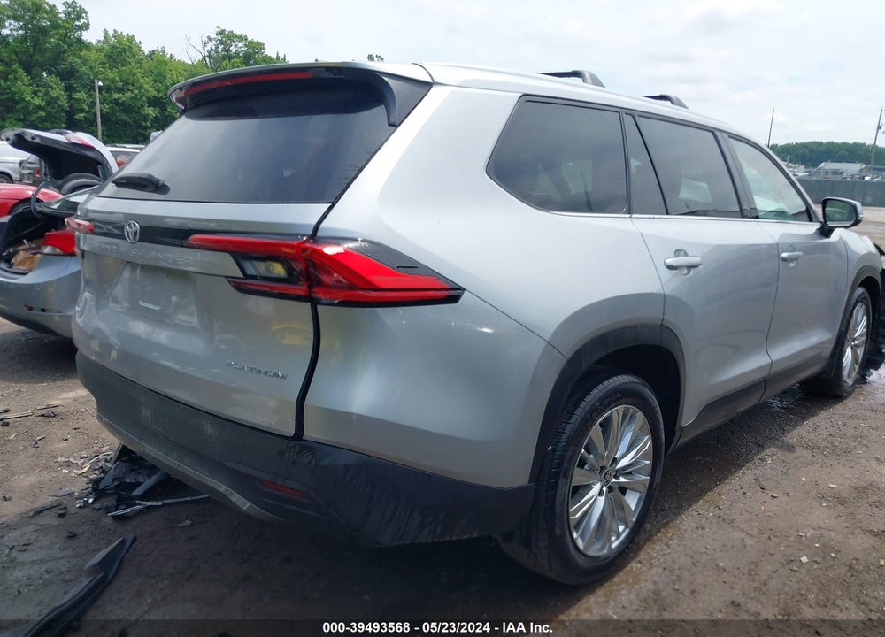 2024 TOYOTA GRAND HIGHLANDER PLATINUM VIN: 5TDAAAB54RS030774