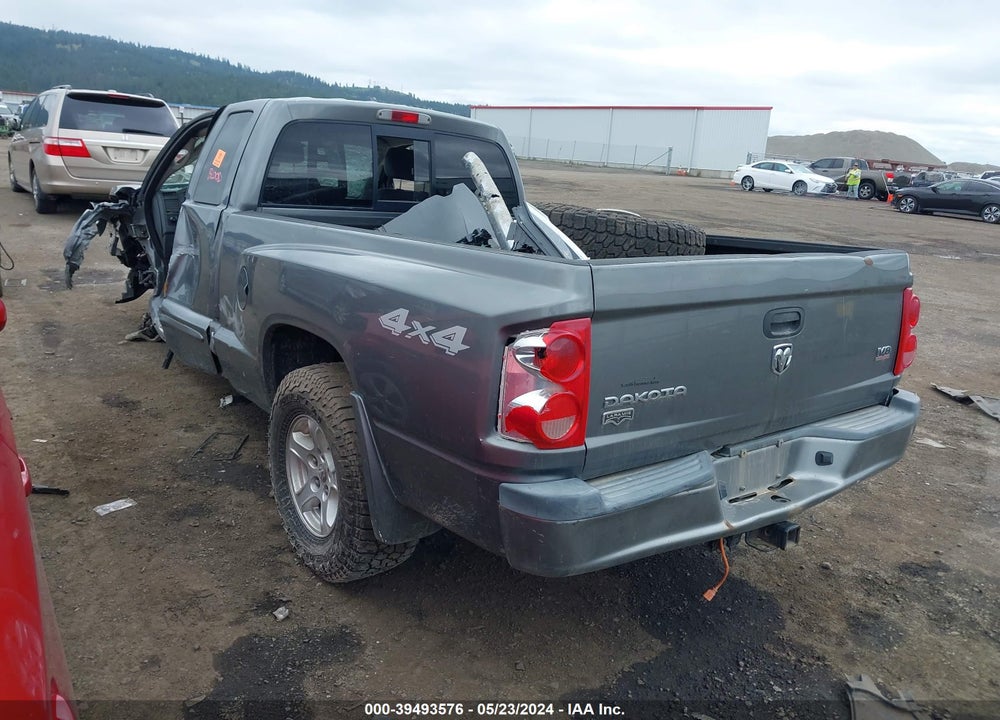 2005 DODGE DAKOTA LARAMIE VIN: 1D7HW52N85S230751