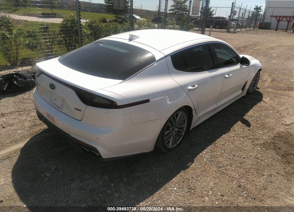 2018 KIA STINGER VIN: KNAE15LA9J6032414