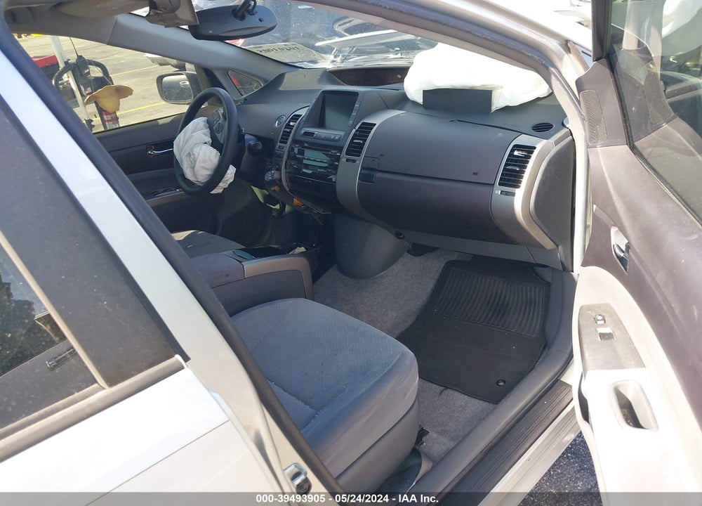 2005 TOYOTA PRIUS VIN: JTDKB20U957018268