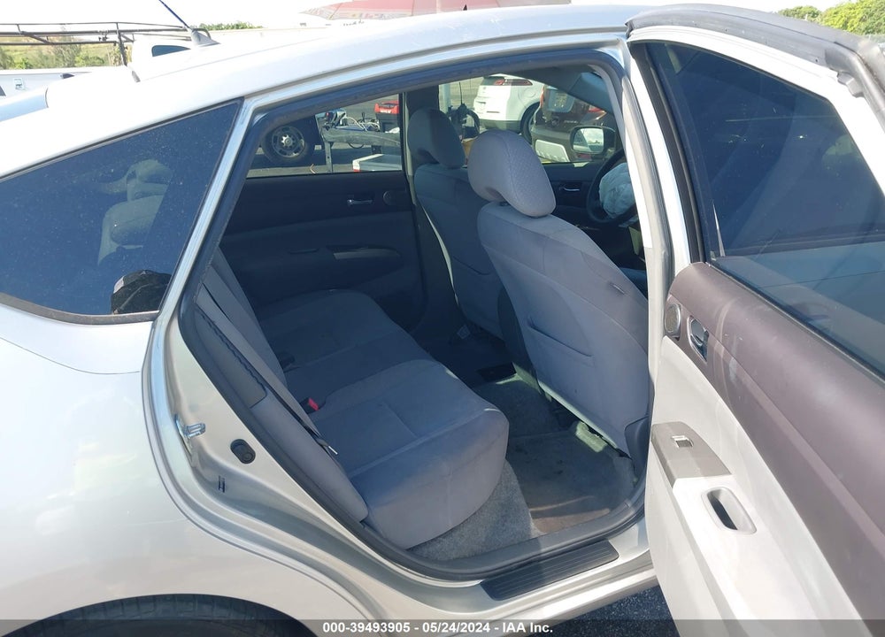 2005 TOYOTA PRIUS VIN: JTDKB20U957018268