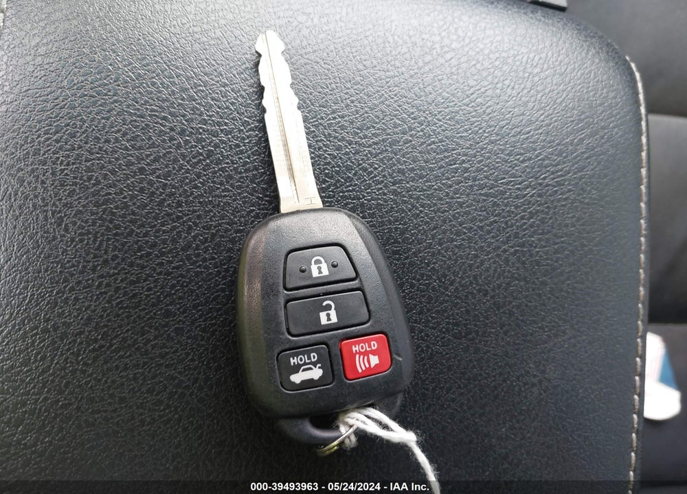 2016 TOYOTA CAMRY XLE VIN: 4T4BF1FK9GR567589