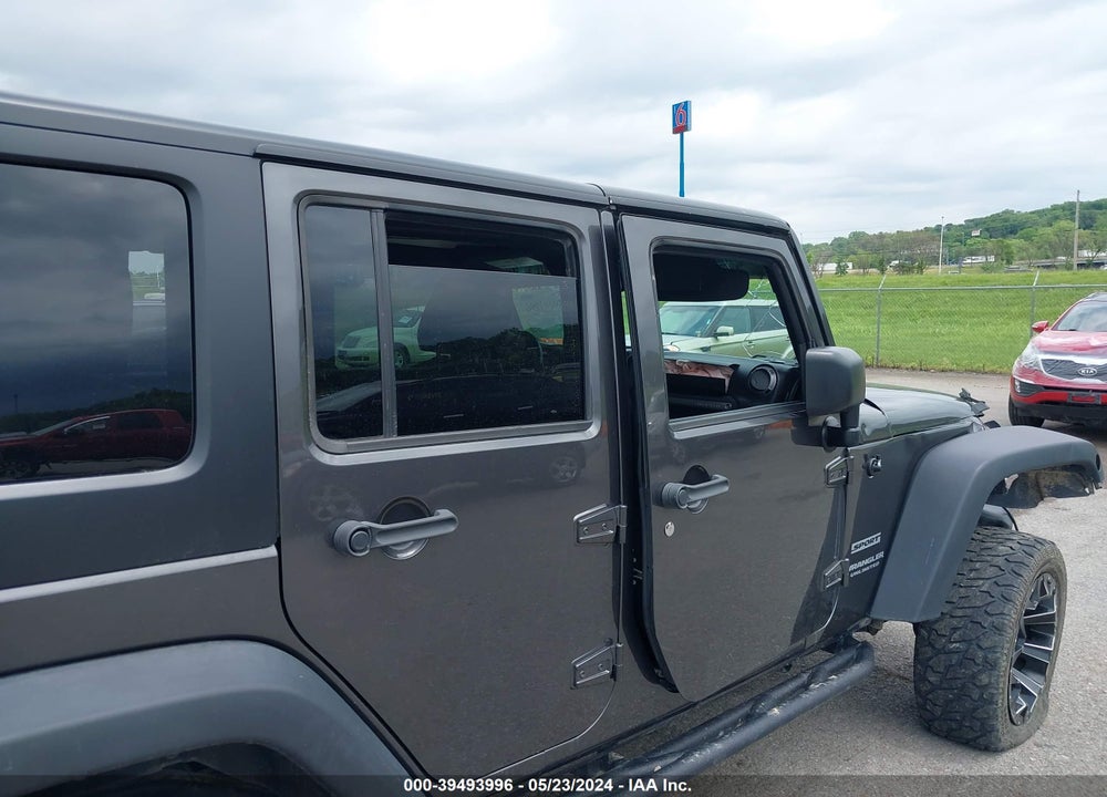2017 JEEP WRANGLER UNLIMITED SPORT 4X4 VIN: 1C4BJWDG3HL732438