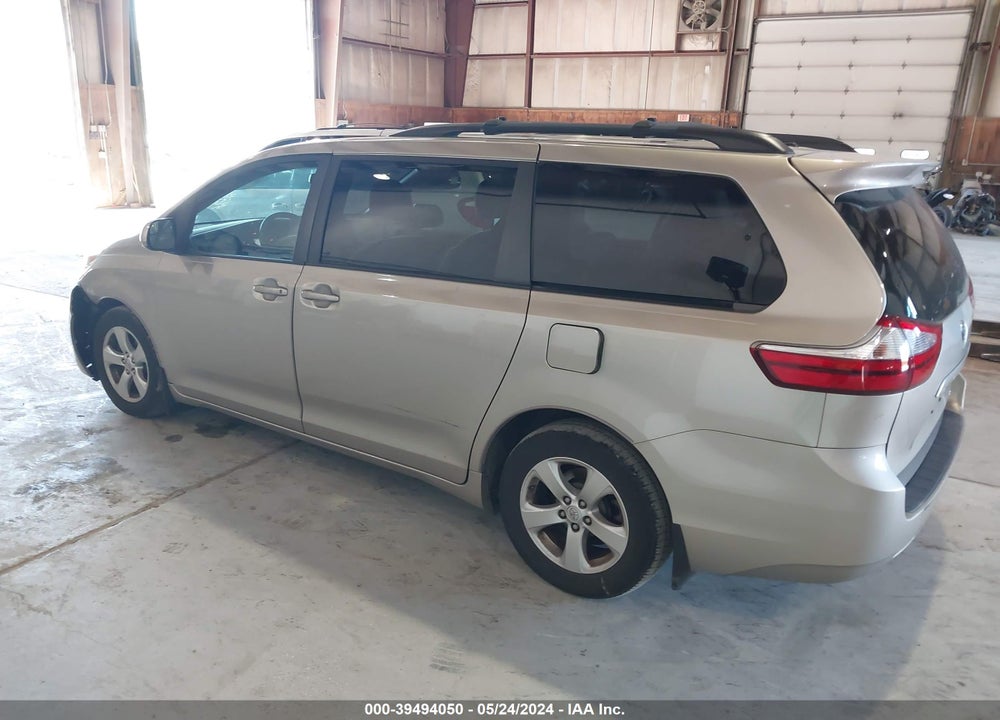 2017 TOYOTA SIENNA LE 8 PASSENGER VIN: 5TDKZ3DC6HS892025