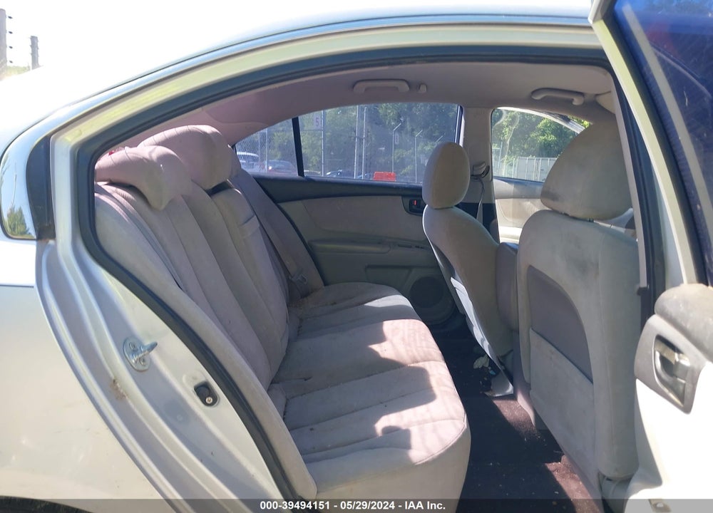 2009 KIA OPTIMA LX VIN: KNAGE228295362407