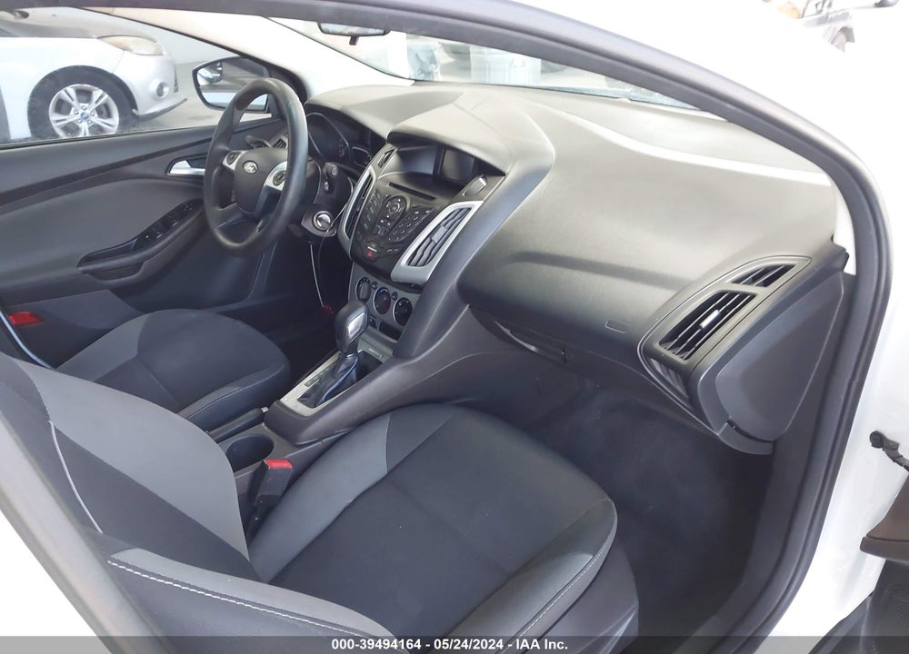 2014 FORD FOCUS SE VIN: 1FADP3K29EL264472