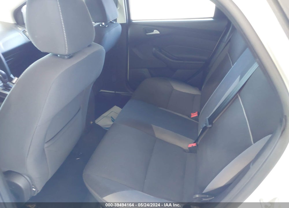 2014 FORD FOCUS SE VIN: 1FADP3K29EL264472
