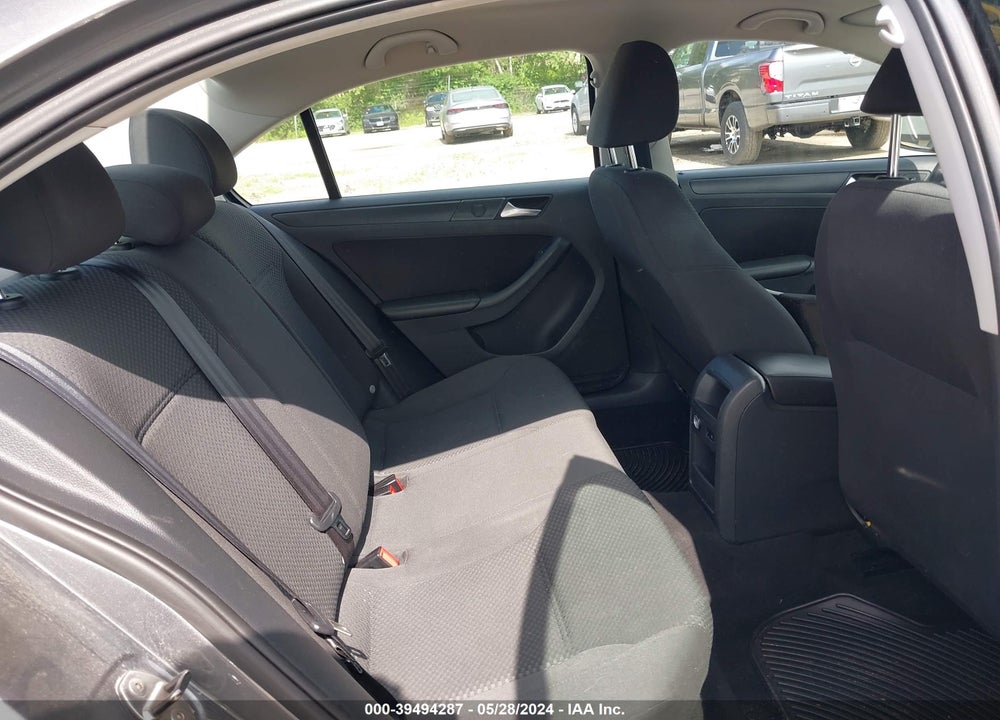 2013 VOLKSWAGEN JETTA 2.0L S VIN: 3VW1K7AJ0DM263751