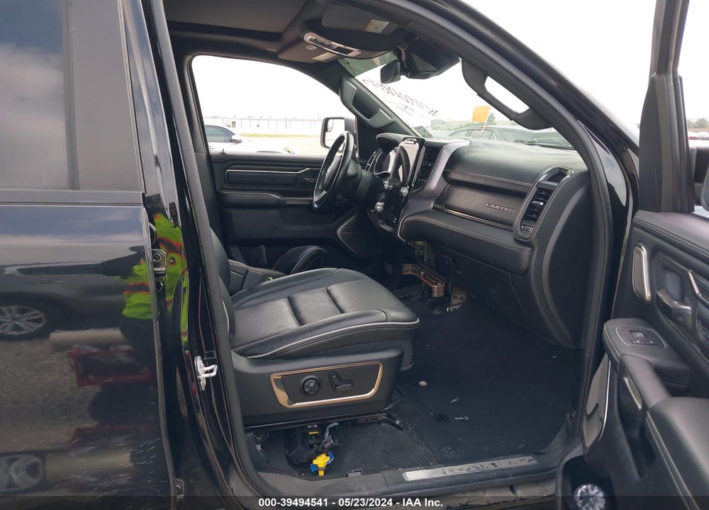 2020 RAM 1500 LIMITED 4X4 5'7 BOX VIN: 1C6SRFHM6LN311164