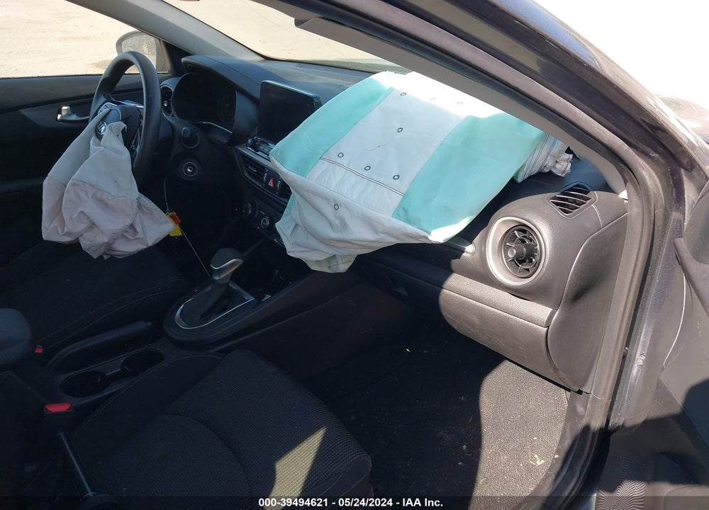 2021 KIA FORTE LXS VIN: 3KPF24ADXME409648