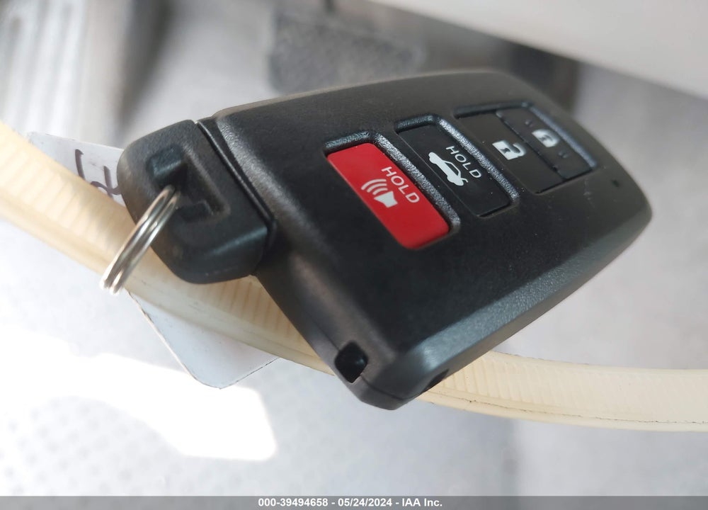 2012 TOYOTA CAMRY HYBRID XLE VIN: 4T1BD1FK2CU010565