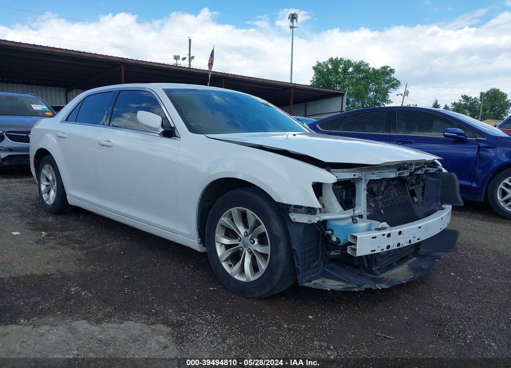 2015 CHRYSLER 300 LIMITED VIN: 2C3CCAAG7FH920500