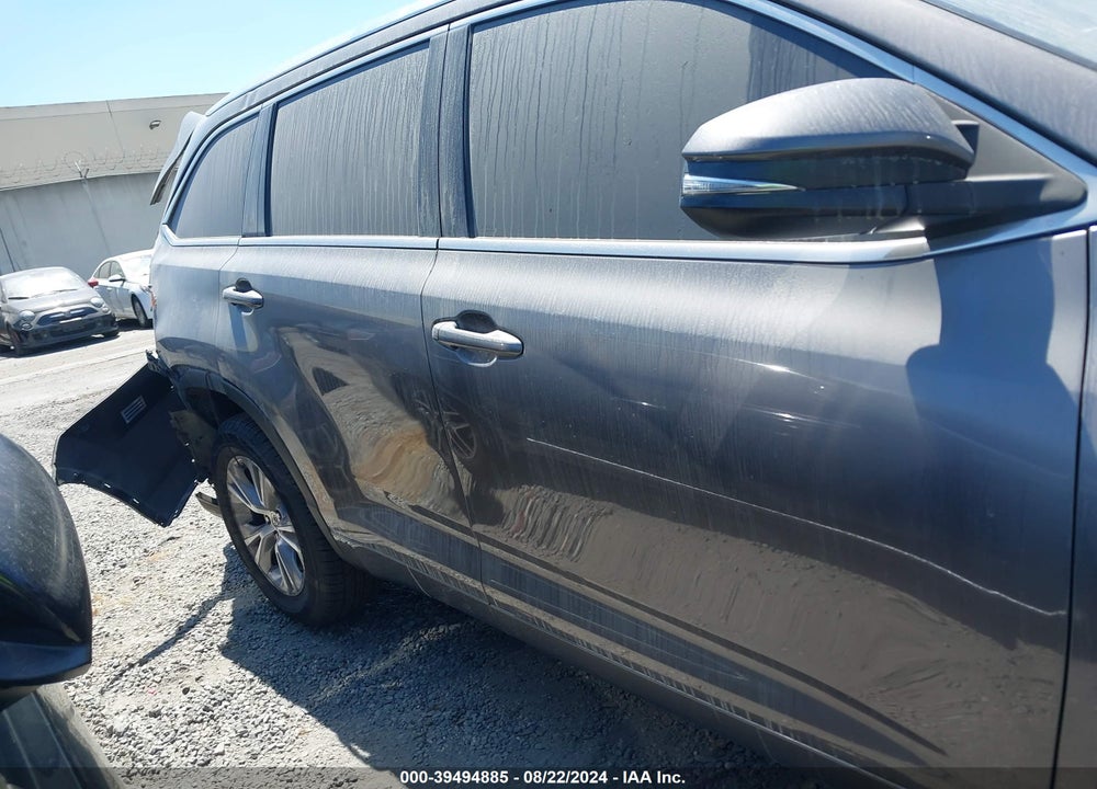 2015 TOYOTA HIGHLANDER XLE V6 VIN: 5TDKKRFH1FS112106