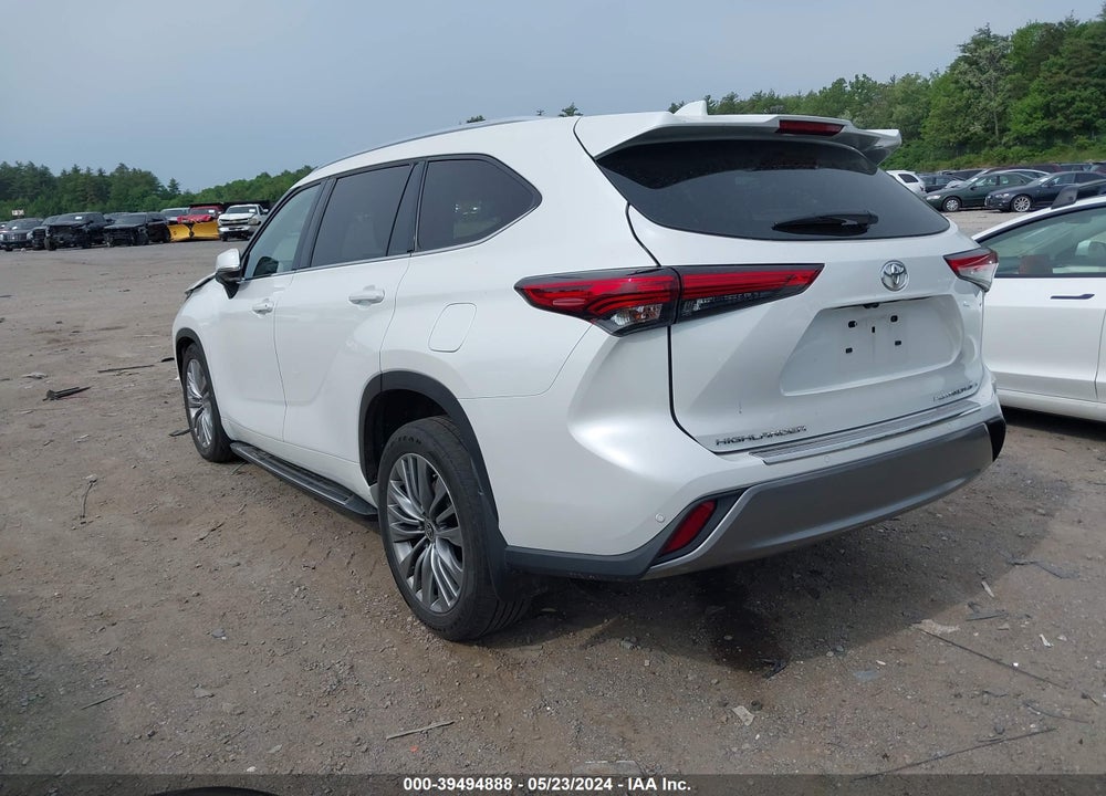 2022 TOYOTA HIGHLANDER PLATINUM VIN: 5TDFZRBH6NS171394