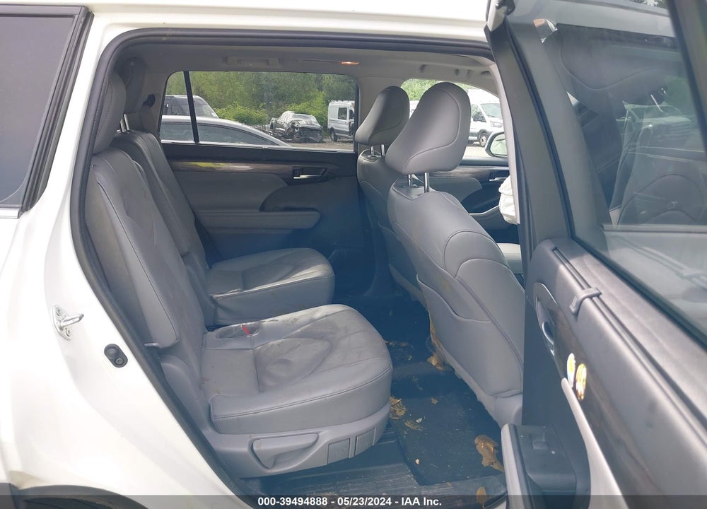 2022 TOYOTA HIGHLANDER PLATINUM VIN: 5TDFZRBH6NS171394