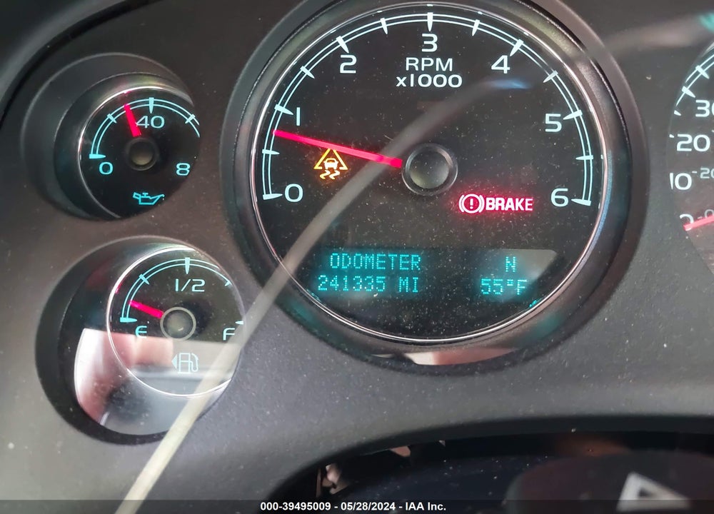 2011 GMC YUKON DENALI VIN: 1GKS2EEF5BR327171